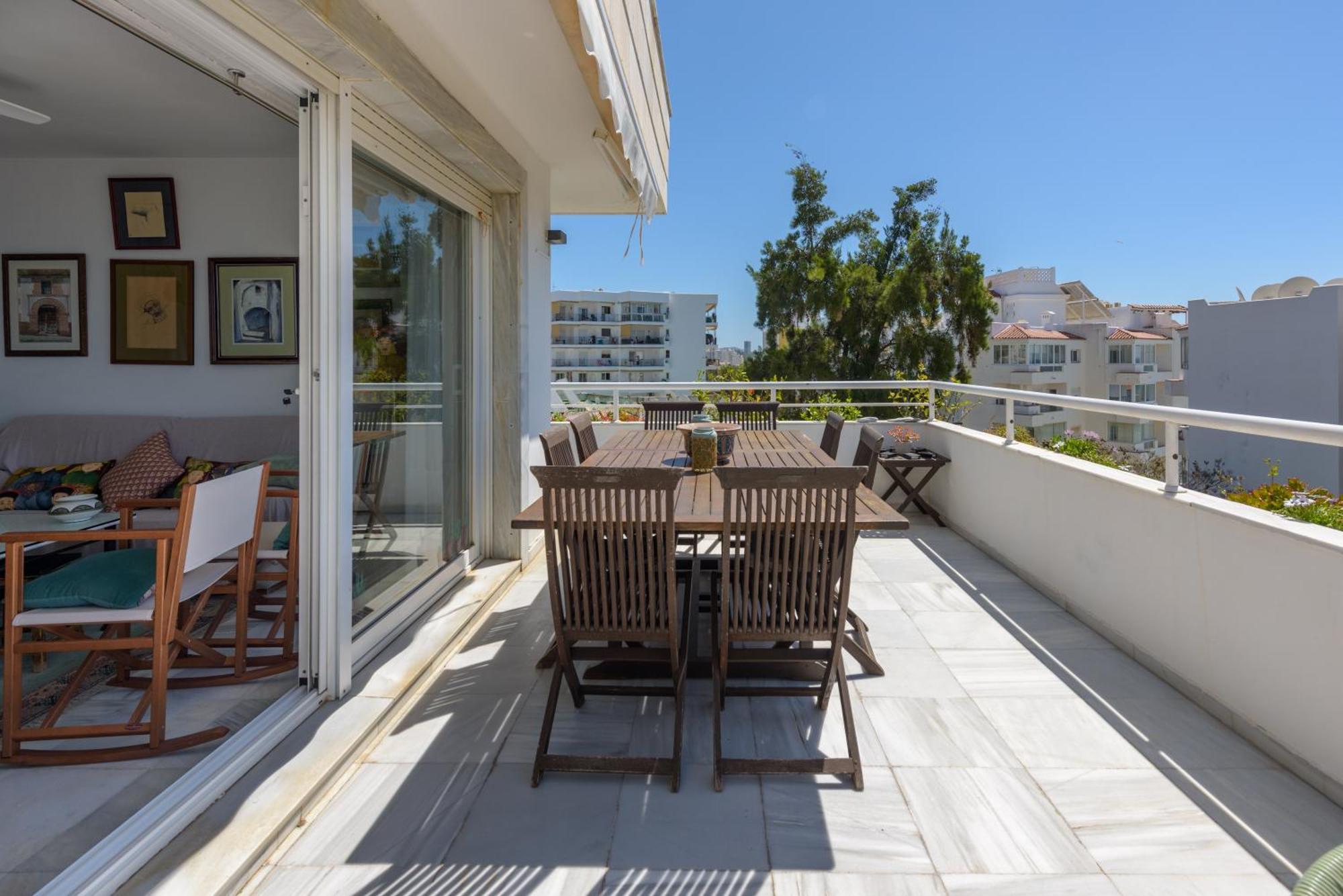 Del Mar Apartment *